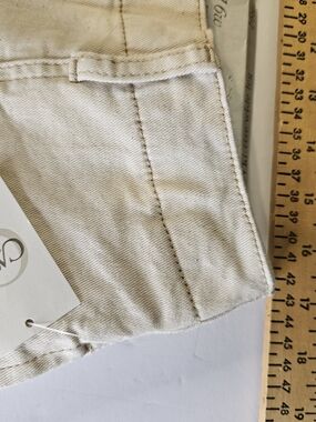 Cato Wide Leg Jeans in Off-White/Cream Raw Hem Pockets Contrast Stitching 16W